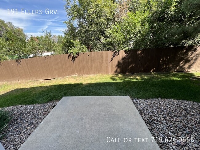 Building Photo - Beautiful Two-Story Condo For Rent