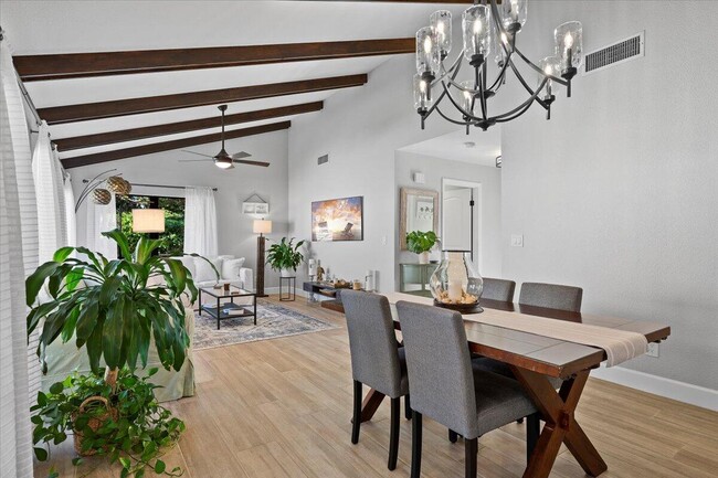 Building Photo - 4 Ironwood Way N