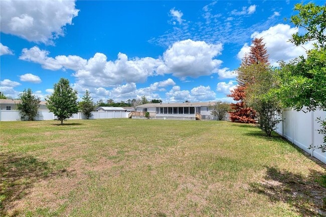 Building Photo - 486 Lindsey Dr