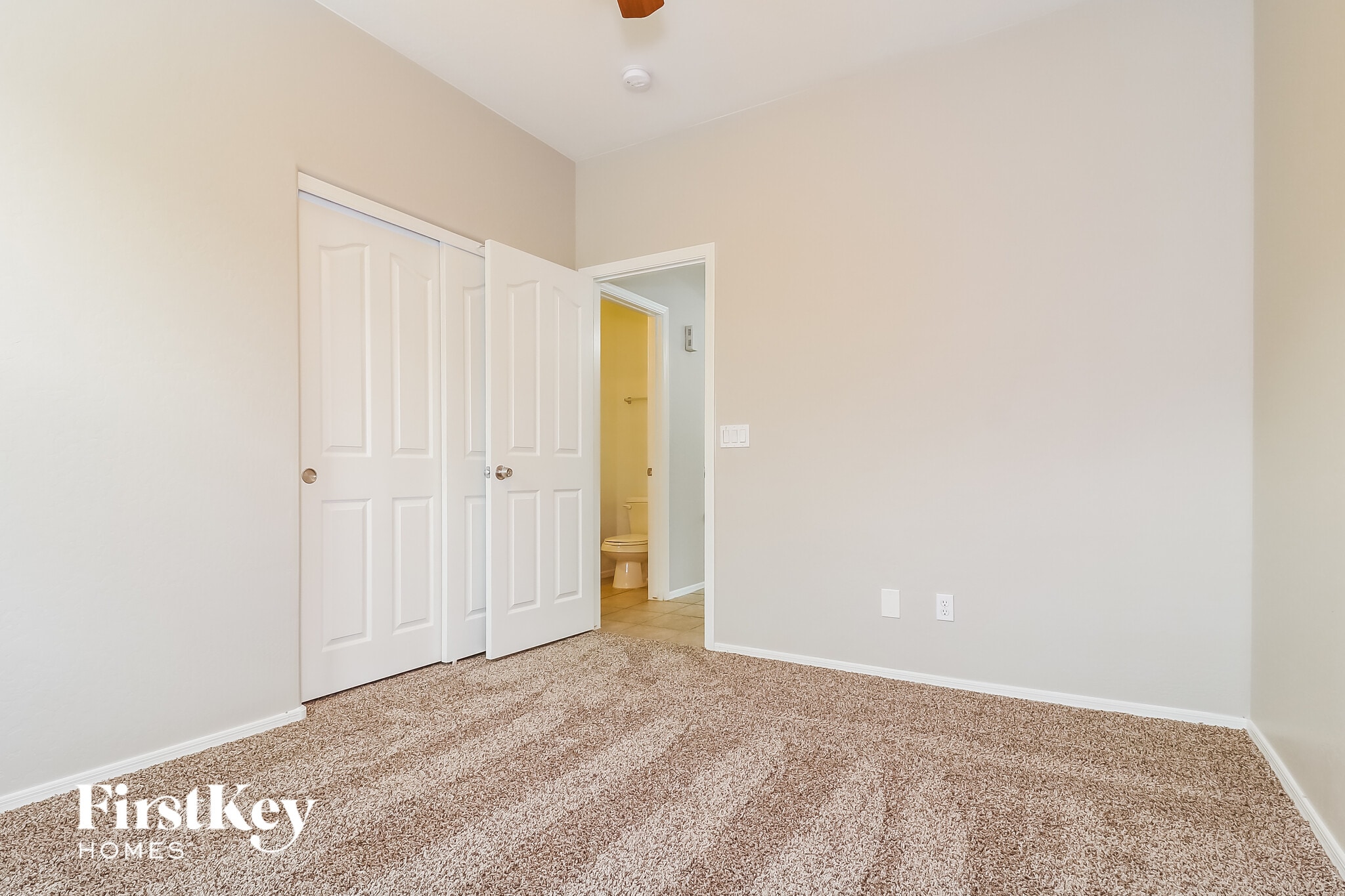 Building Photo - 15293 W Morning Glory St