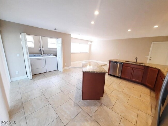 Building Photo - 7626 Winged Foot Dr