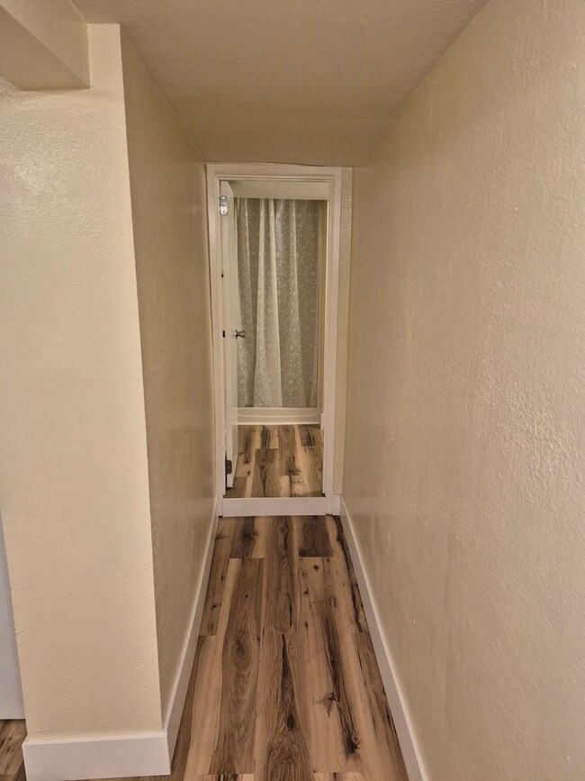 Building Photo - Cozy 1 bedroom close to Seattle Ferry and ...