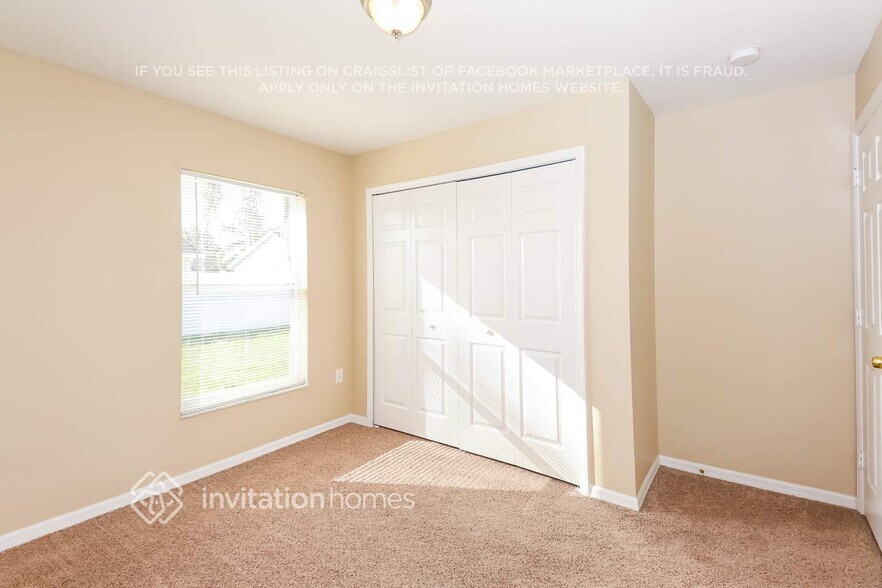 Building Photo - 3201 Thoroughbred Loop N