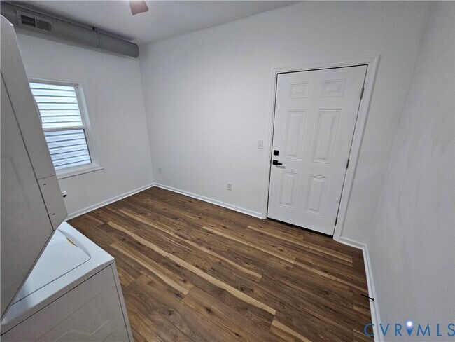 Building Photo - 1810 Stockton St