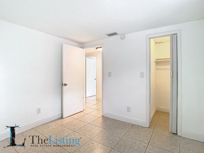 Building Photo - 1521 Swordbill Dr