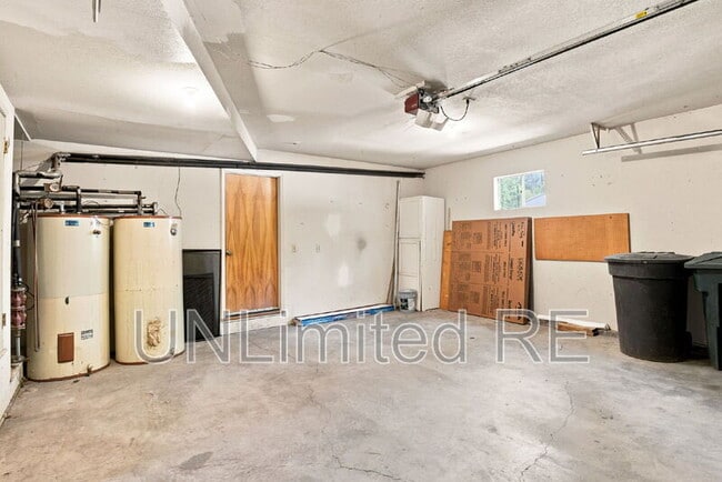 Building Photo - 1410 Inverrary Way