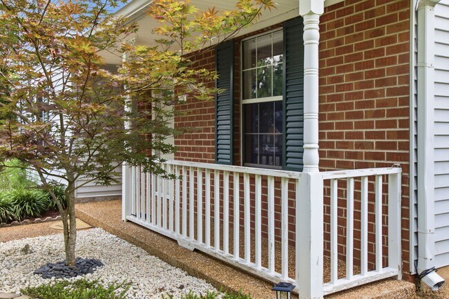 Building Photo - 1236 Carriage Park Dr