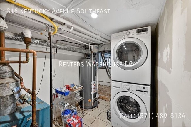 Building Photo - 816 Kentucky Ave SE