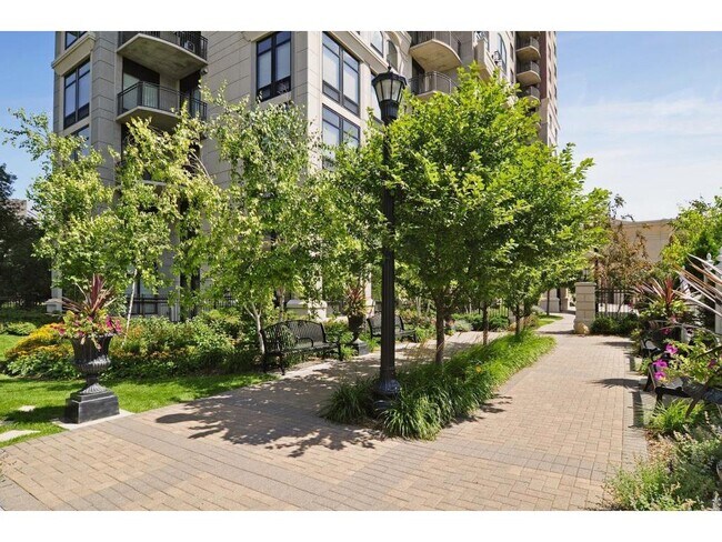 Building Photo - 500 E Grant St