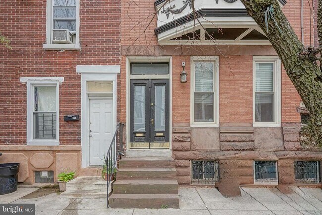 Primary Photo - 1855 Frankford Ave