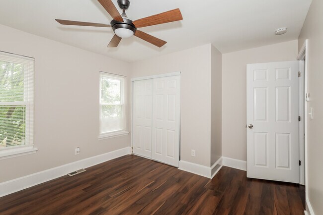 Building Photo - 9907 Fairway Ridge Rd