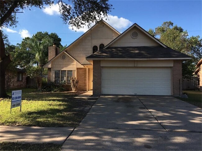 Primary Photo - 21918 Pearl Lake Dr