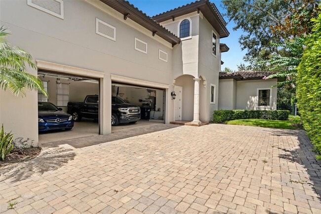 Building Photo - 6844 Valhalla Way