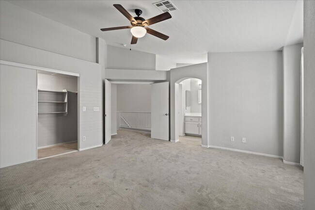 Building Photo - Contemporary 3 Bedroom Townhouse in Gated Community