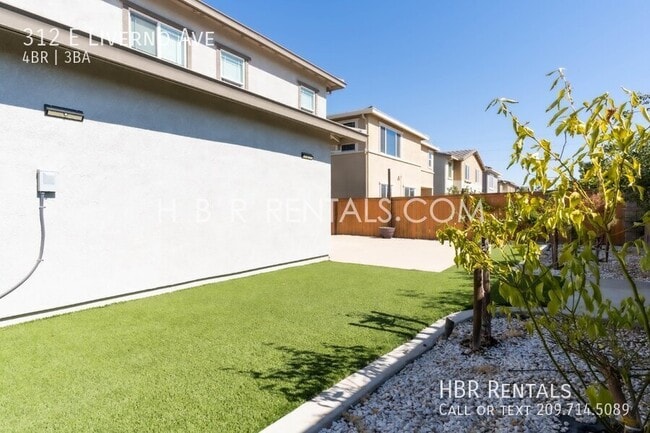 Building Photo - 312 E Liverno Ave