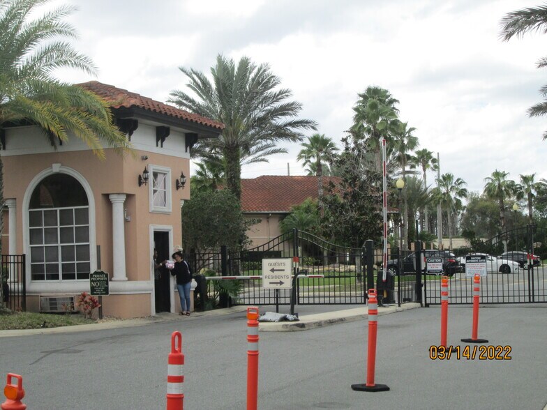 Building Photo - 5554 Metrowest Blvd