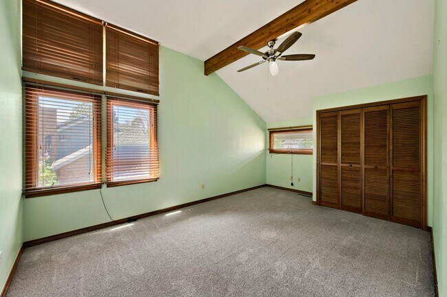 Building Photo - Outstanding Heritage Greens residence that features a spacious and airy layout that blends tradit...