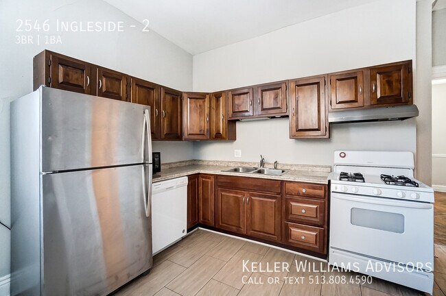 Building Photo - 2546 Ingleside-2