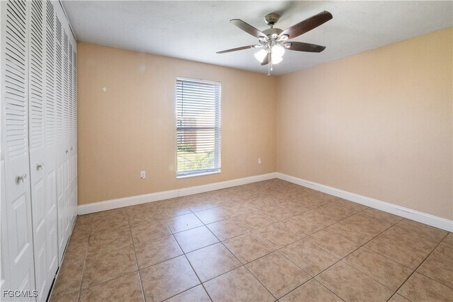 Building Photo - 12630 Kenwood Ln