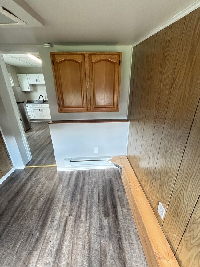 Building Photo - 2 BR Home Available in Catasauqua, PA