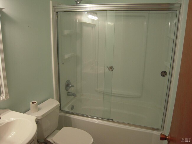 Building Photo - 109 McKinley Cir