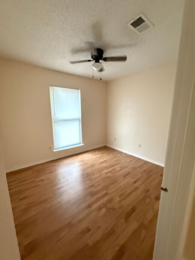 Building Photo - Home For Lease in Cedar Park!