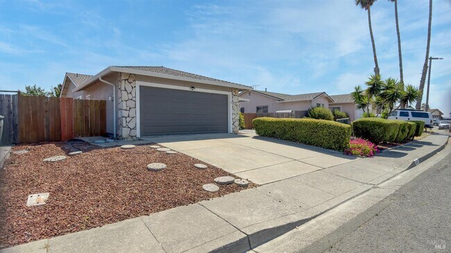 Building Photo - 340 Mokelumne Dr