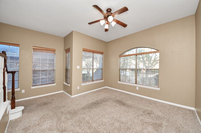 Building Photo - 21611 Shallow Glen Ln