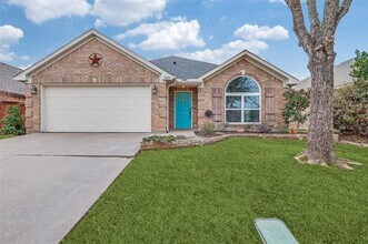 Building Photo - 4418 Shady Elm Dr