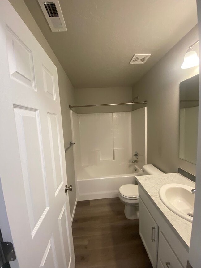 Building Photo - 5214 Clearfield Ct