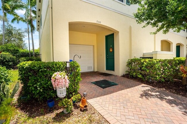 Building Photo - 250 SW 7th Ct