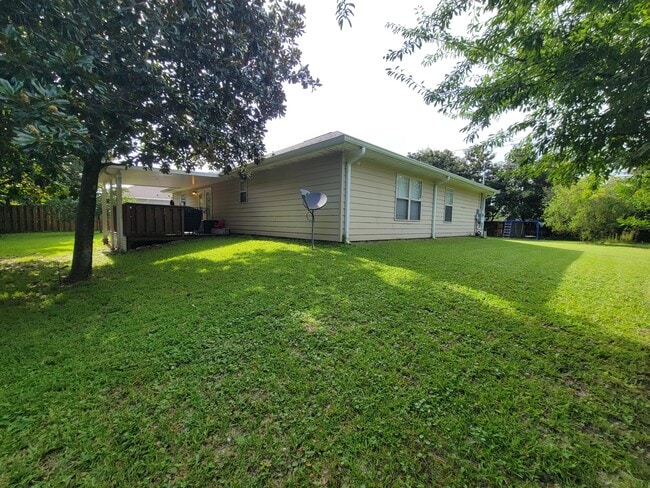 Building Photo - 3009 US-98