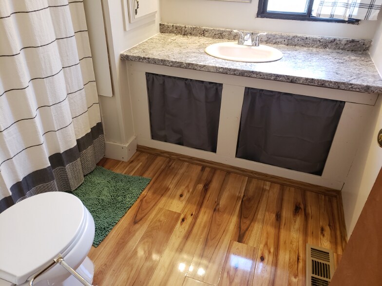 Building Photo - 8 Depot Rd