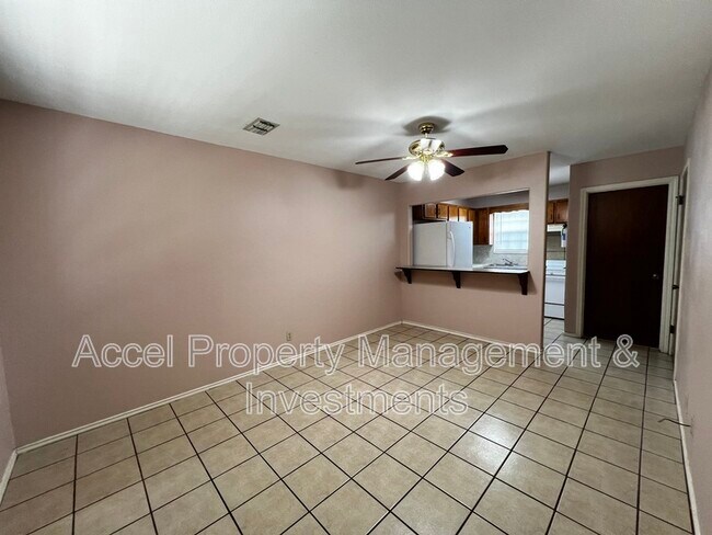 Building Photo - 1209 Keralum Ave