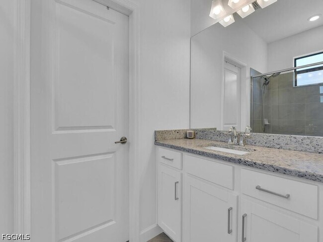 Building Photo - 14087 Winding Cedar Wy