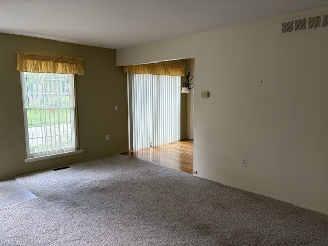 Building Photo - 1412 Hidden Meadows Dr E