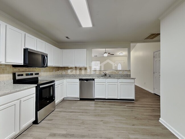 Building Photo - 4477 Westhill Pl