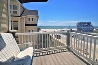 Building Photo - 5BR, 4BA Townhome - Pet Friendly with Beach Views *SEASONAL RENTAL*