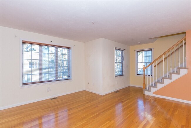 Building Photo - 100 Nutting Rd