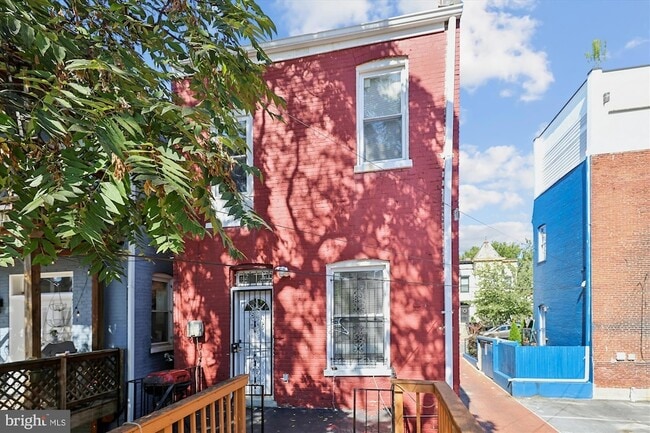 Building Photo - 14 Seaton Pl NW