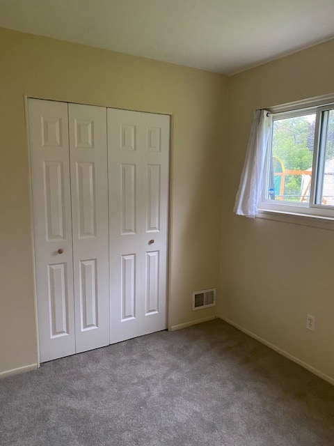 Building Photo - 8075 Oak St