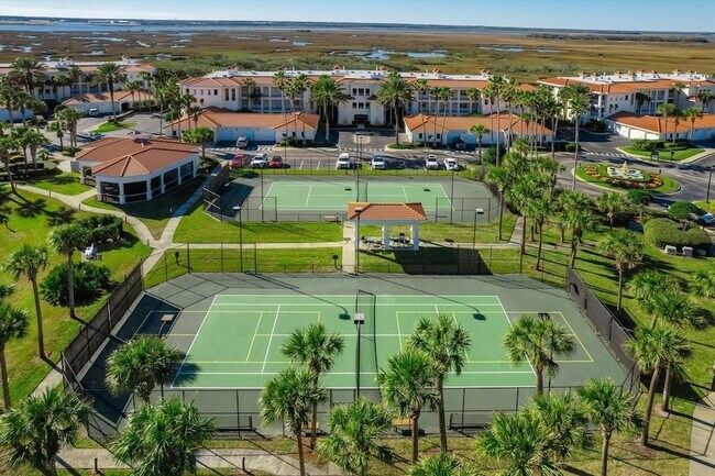 Building Photo - 215 S Ocean Grande Dr