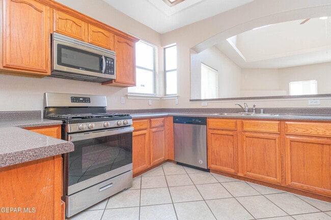 Building Photo - 3016 Tierra Cuervo Dr
