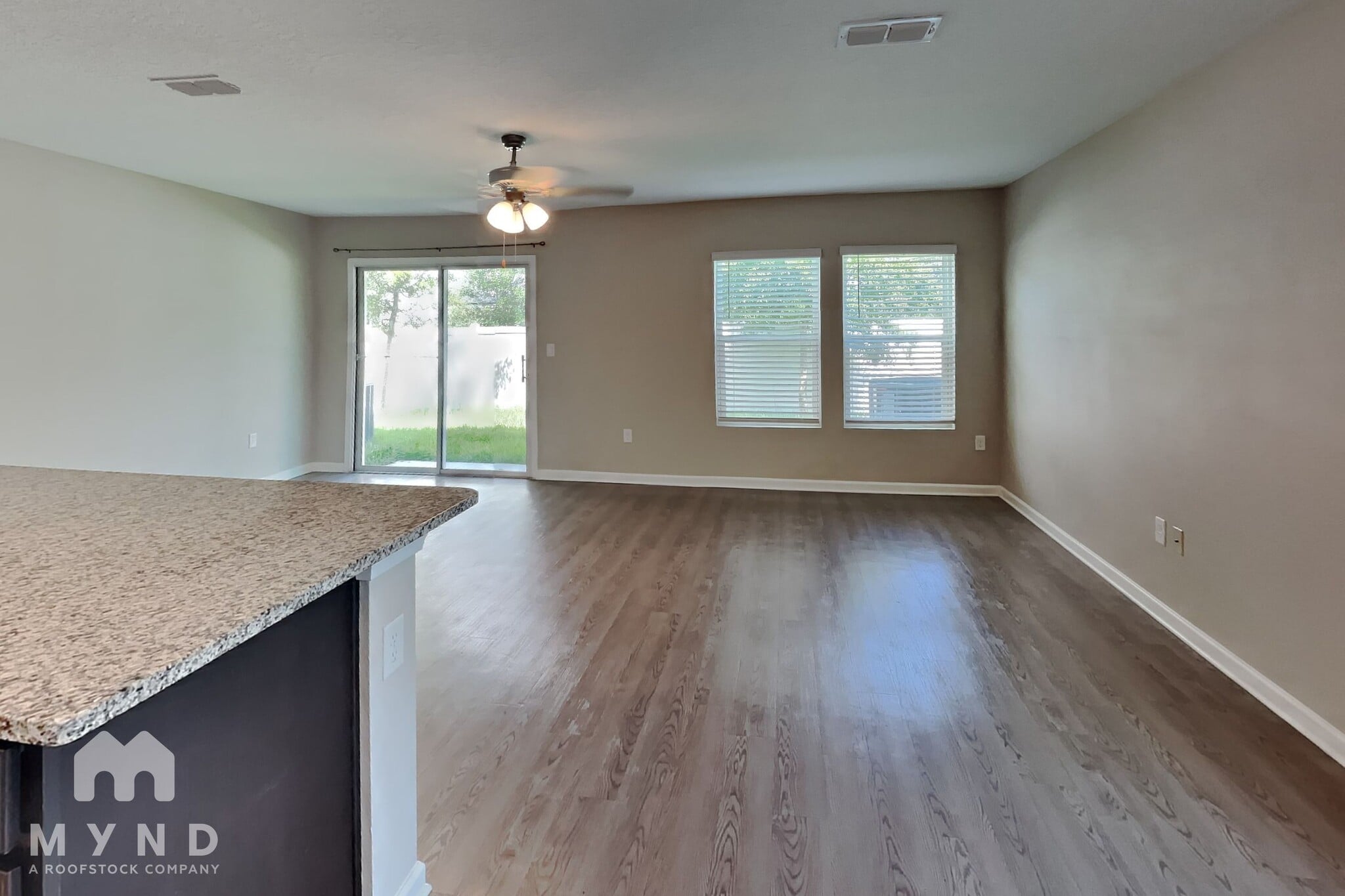 Building Photo - 752 Henley Ct