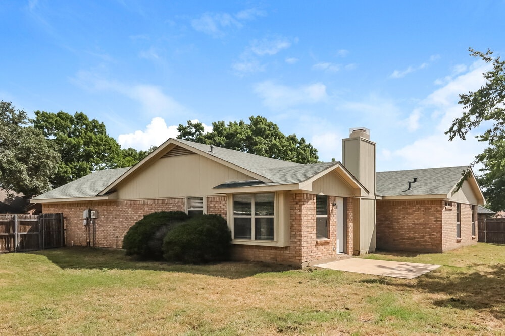 Building Photo - 5237 Prairie Creek Dr