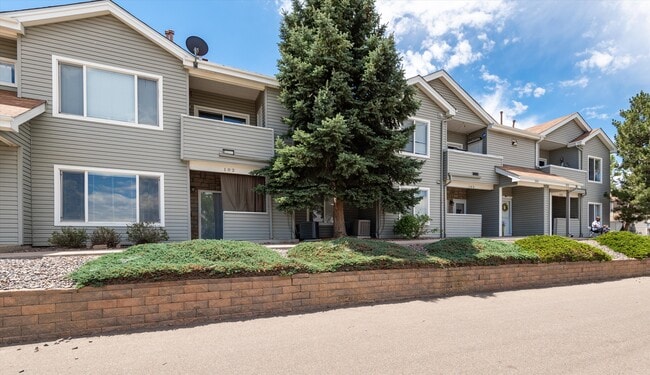 Building Photo - 905 S Zeno Way