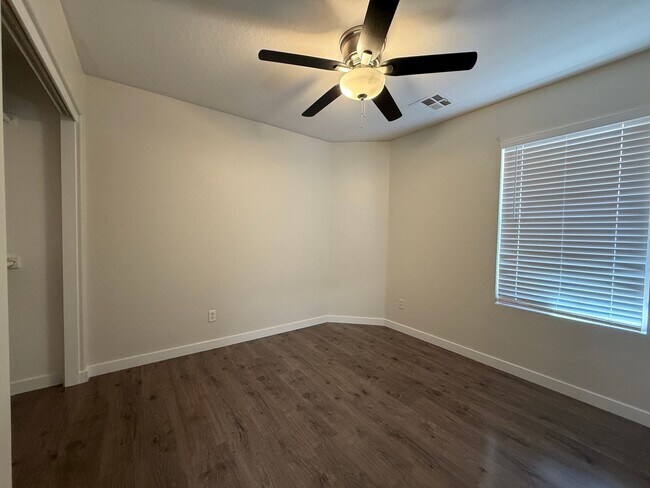 Building Photo - Spacious four bedroom for lease in Laveen Meadows!