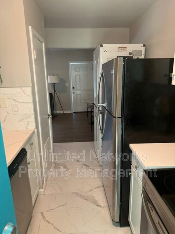 Building Photo - 151 Lawton St SW