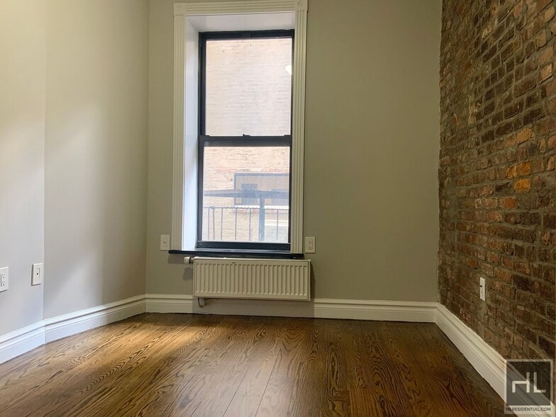 Building Photo - E 13TH ST.