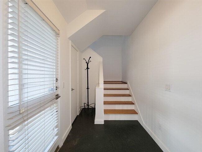 Building Photo - 4313 Feagan St